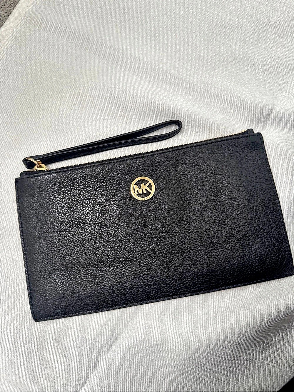 Michael Kors Fulton Pebbled Leather Wristlet Black